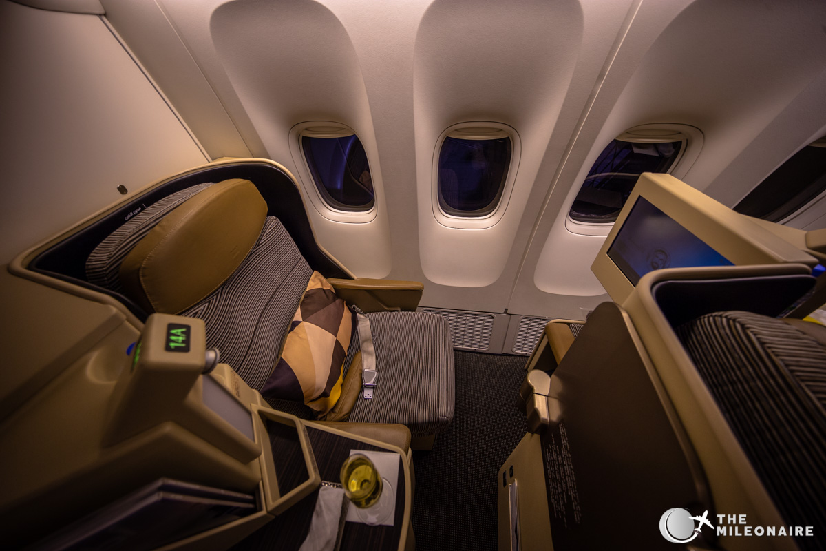 etihad-777-business-class-2018.jpg