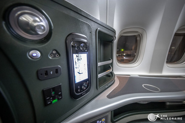 eva air business seat controls