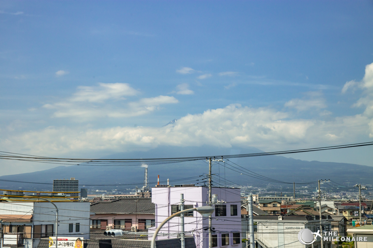 mount-fuji-from-shinkansen.jpg