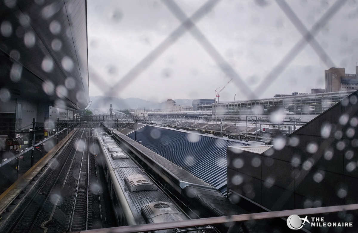rainy-kyoto-station.jpg