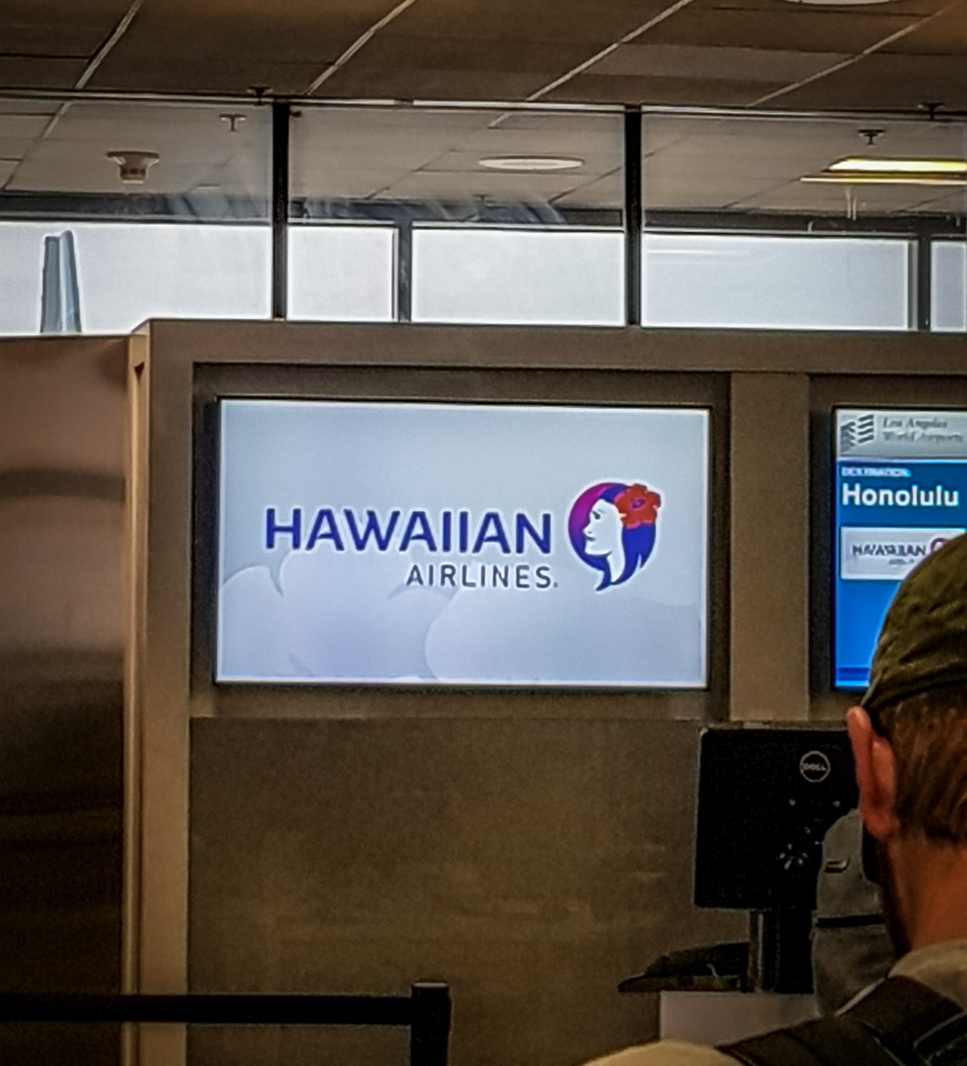 hawaiian airlines gate