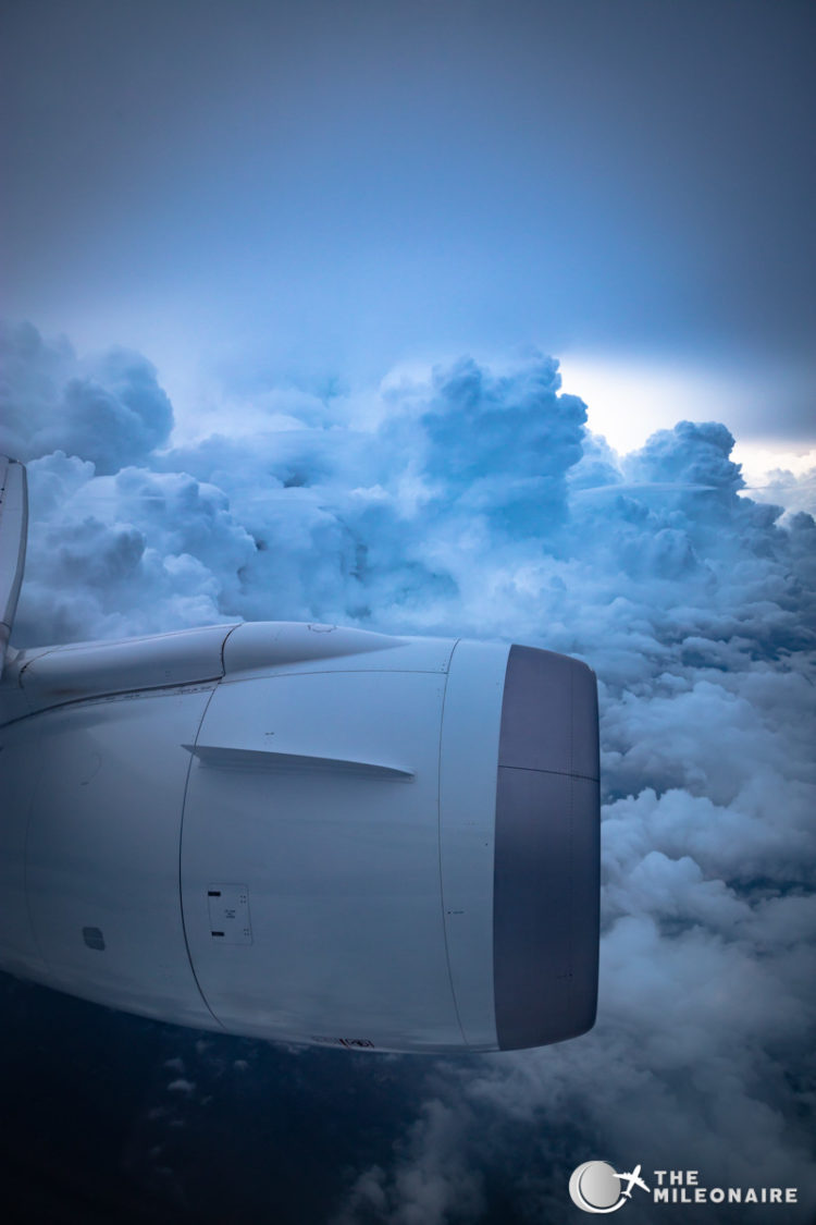 787 clouds engine