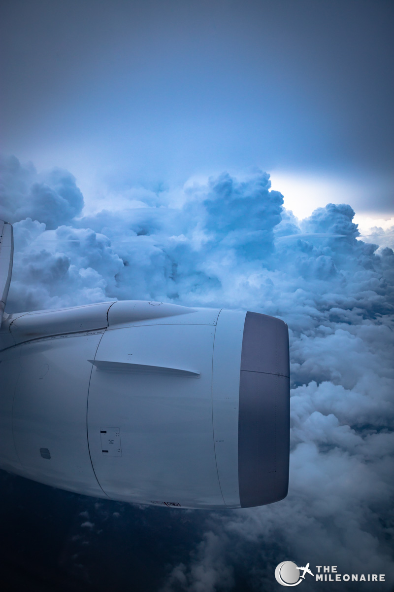 787-clouds-engine.jpg