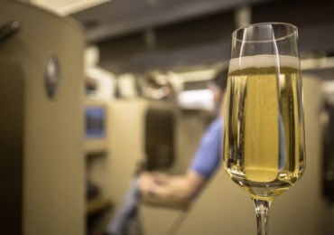 etihad 777 business class