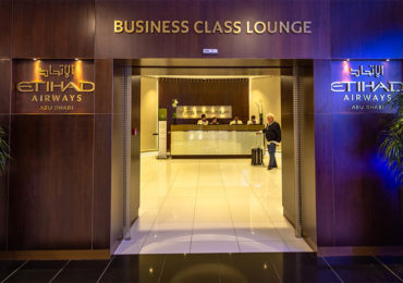 etihad business lounge abu dhabi review