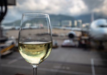 hong kong airlines lounge club bauhinia