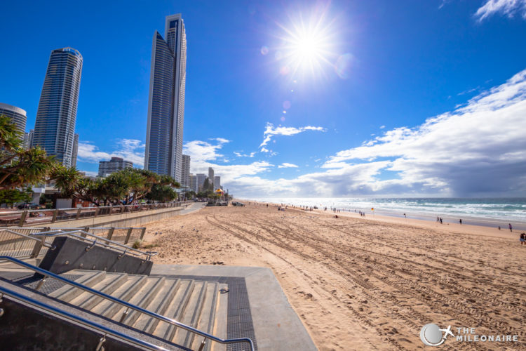 surfers paradise beach